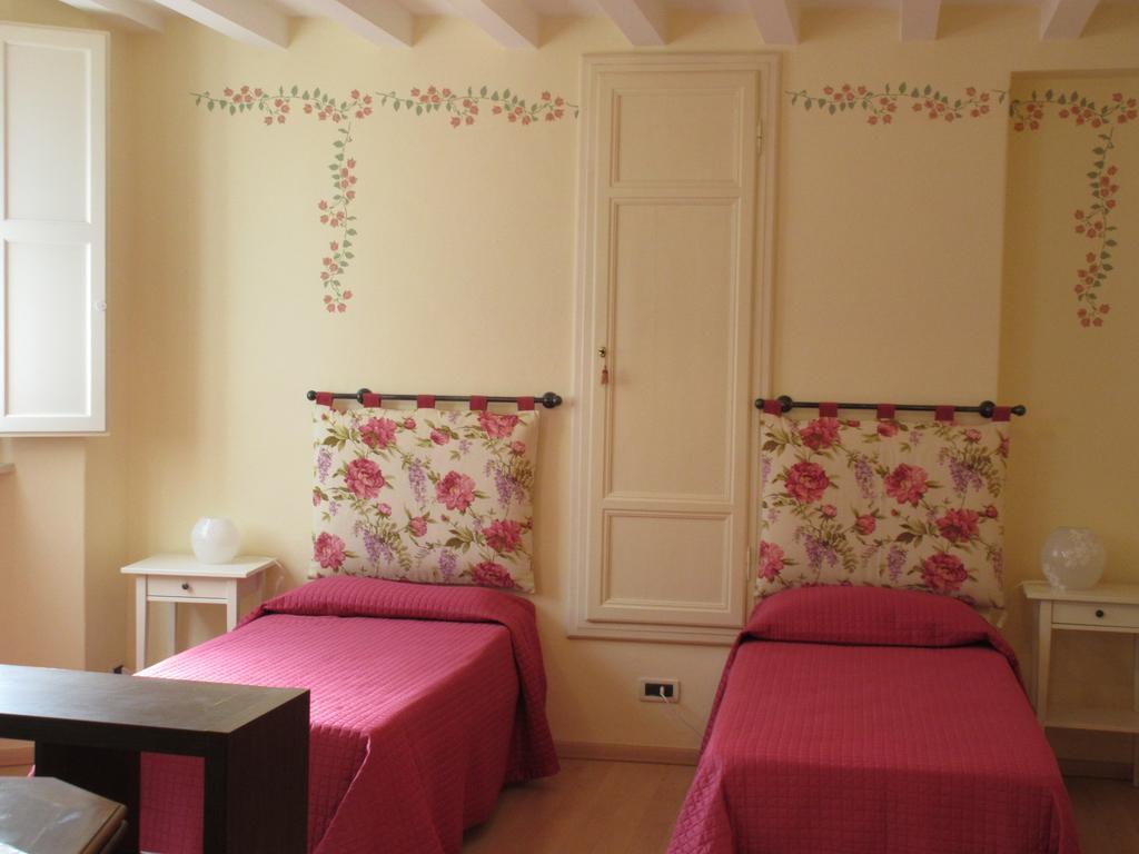 Mimi Apartment Lucca Room photo